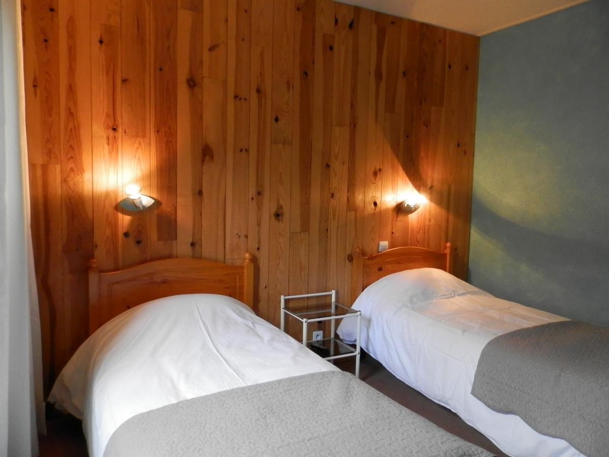 Hotel La Gare L'Argentiere-la-Bessee Exterior foto